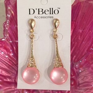 🌸NWT Just So Awesome Pierced Hanging Lightweight Earrings Wardrobe Must Have 🌸